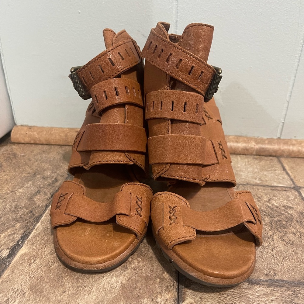 Sorel Nadia
